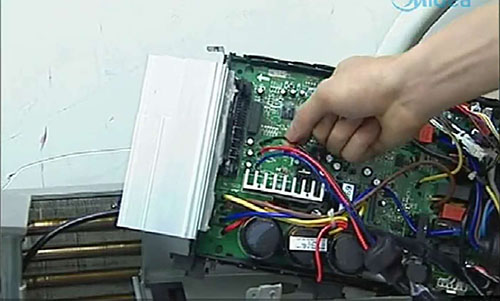 明光美的空调电话是多少